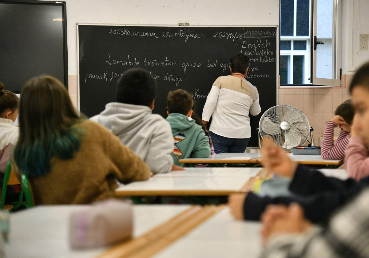 Más de un millar de docentes estudian para mejorar su nivel de euskera