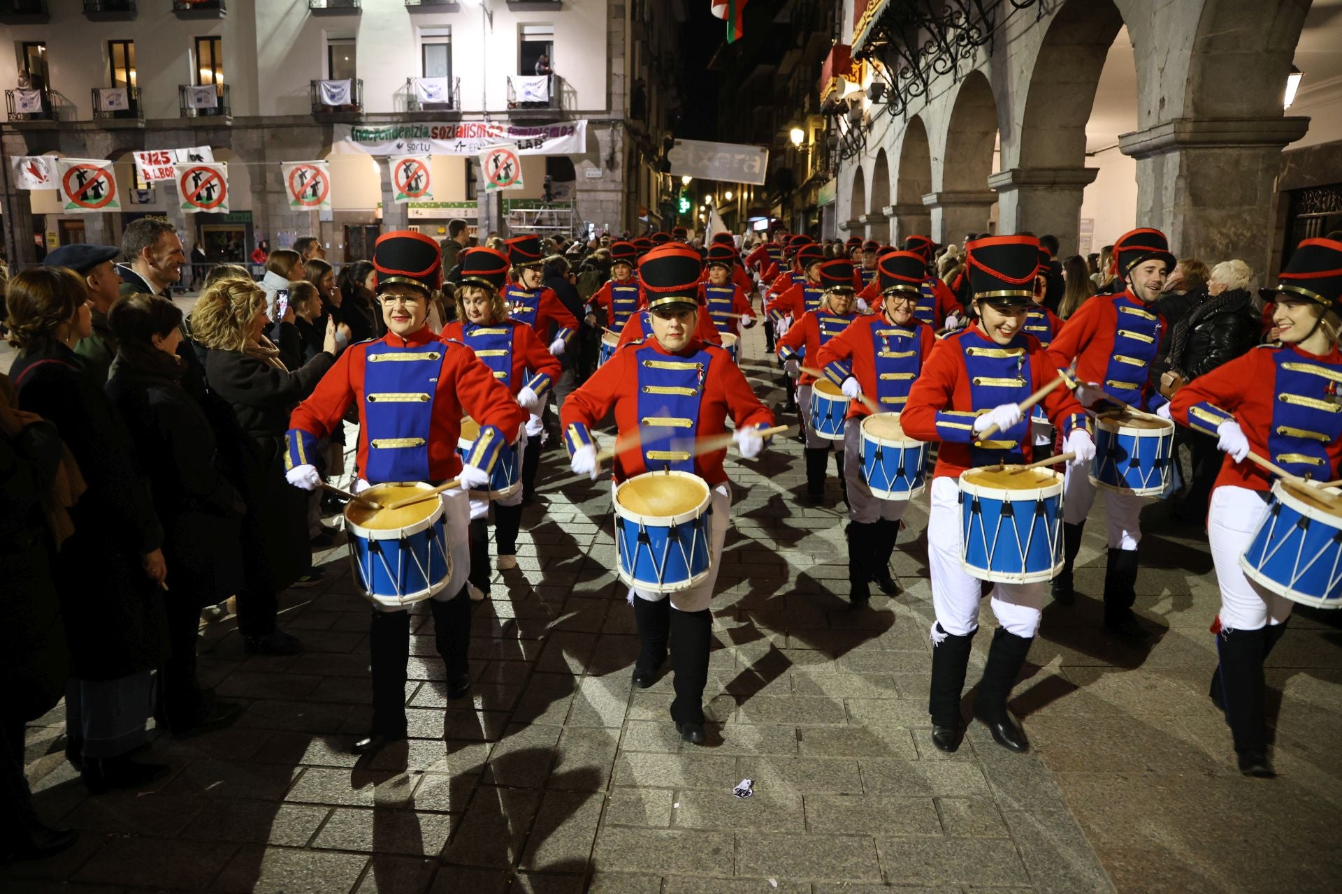 Los tambores y barriles ya se escuchan en Azpeitia