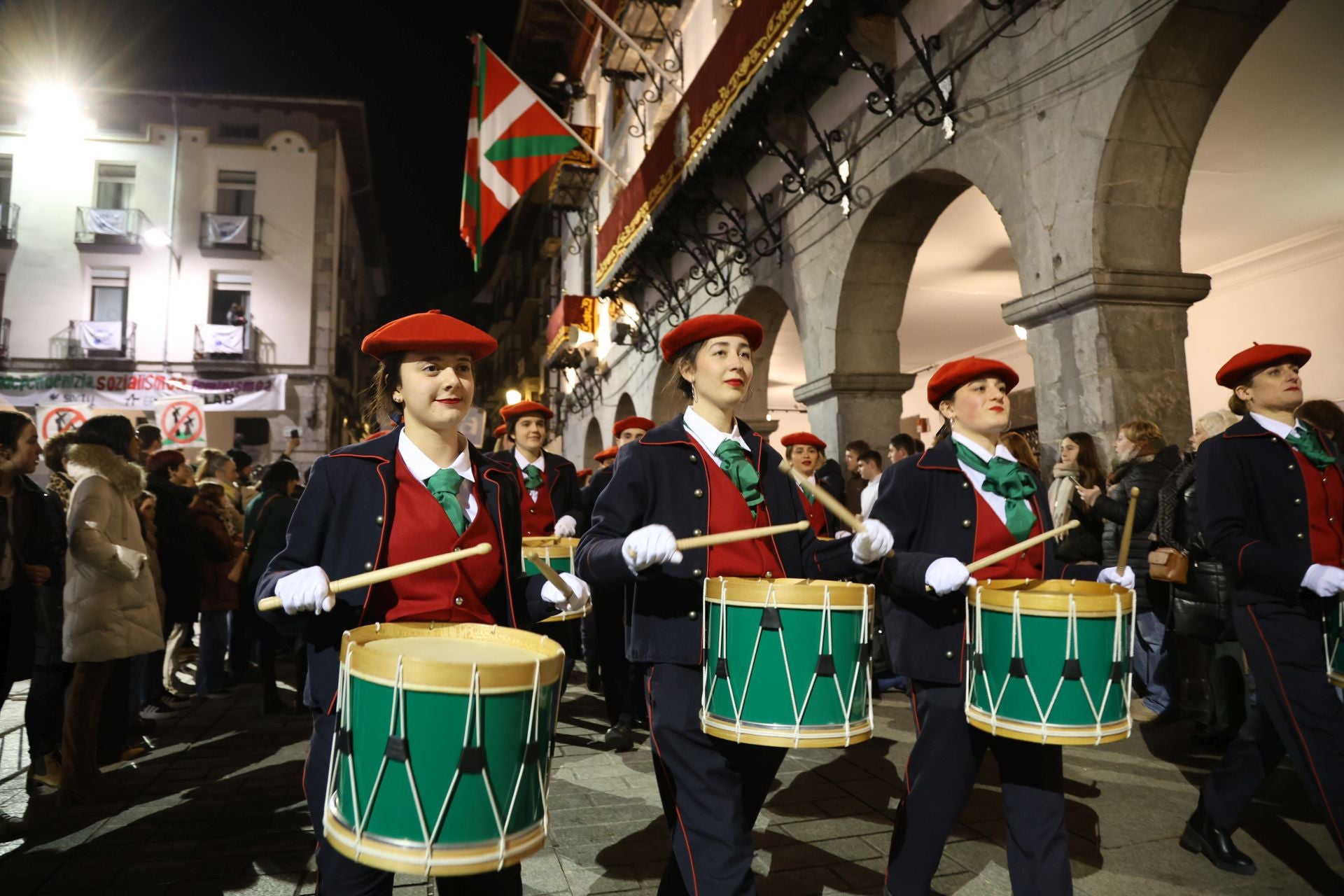 Los tambores y barriles ya se escuchan en Azpeitia