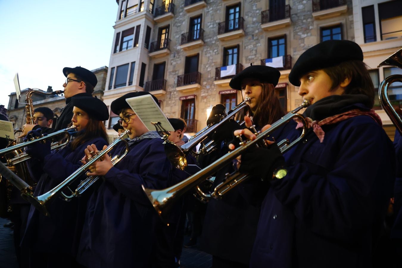 Los más jóvenes toman la Parte Vieja