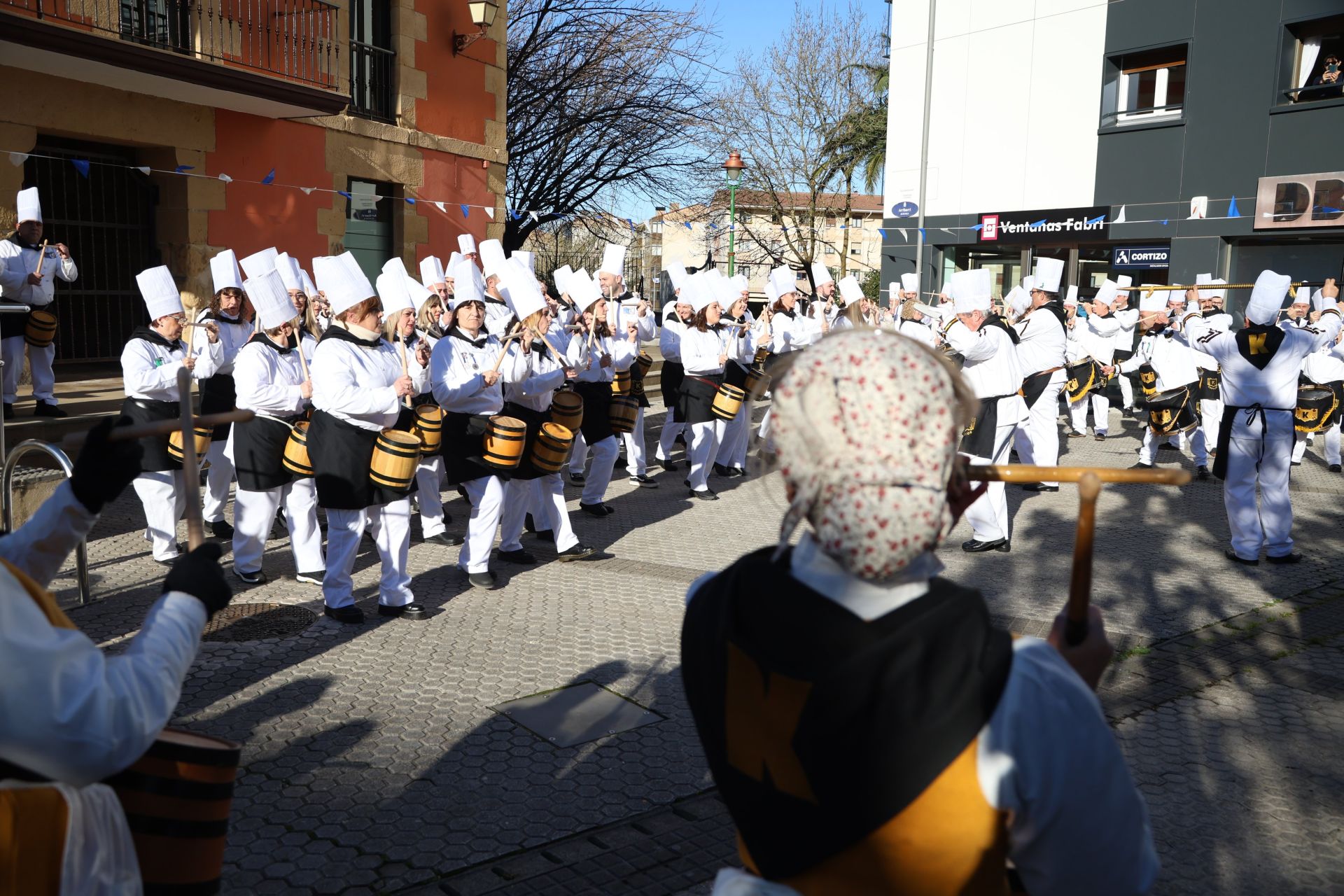Los Kosakos ponen el ritmo