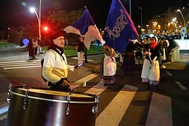 En Gros suenan irrintzis y tambores