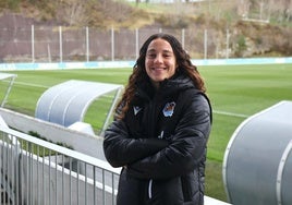 Emma Ramírez, en la grada del campo José Luis Orbegozo en Zubieta.