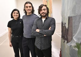 Garazi Pascual, Santiago F Mosteyrín e Iván Gómez en la presentación de la muestra.