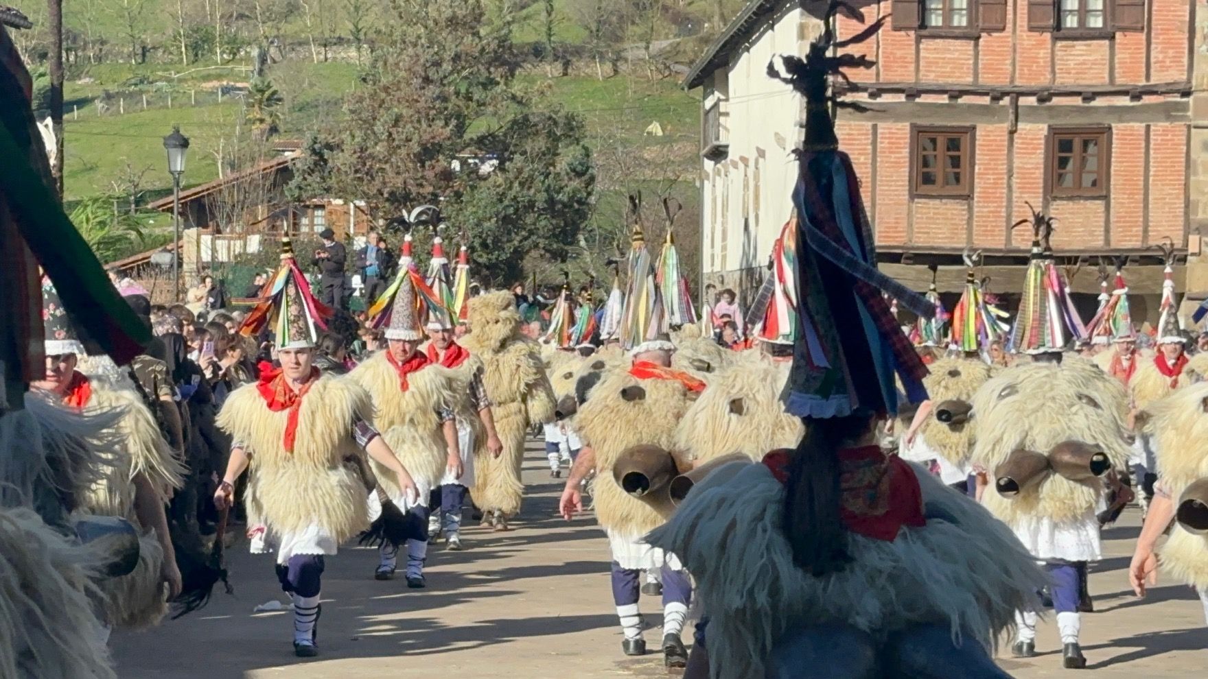 Ituren despierta por carnaval