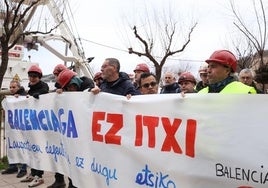 Protesta de los trabajadores de Astilleros Balenciaga este martes en Donostia