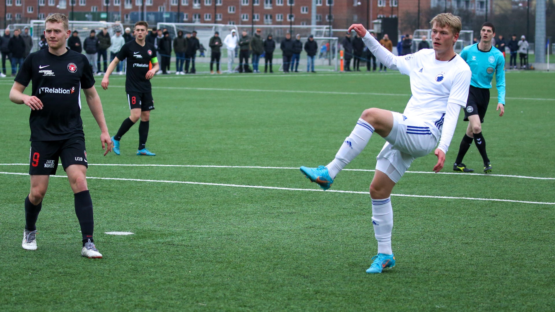 El gol anulado a Óskarsson con el Copenhague ante en el Midtjylland