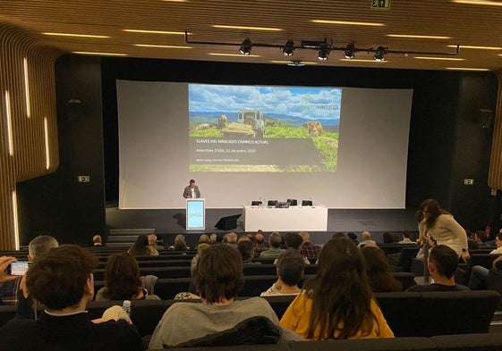 La asamblea de Enba ha tenido lugar este viernes en la sede de Orona, en Hernani.