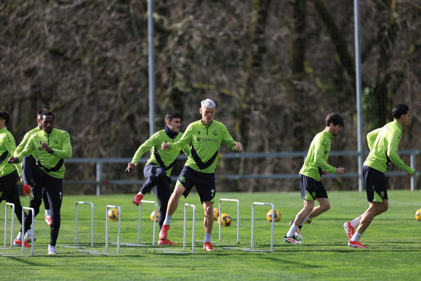 Imanol, con casi todos disponibles ante Osasuna