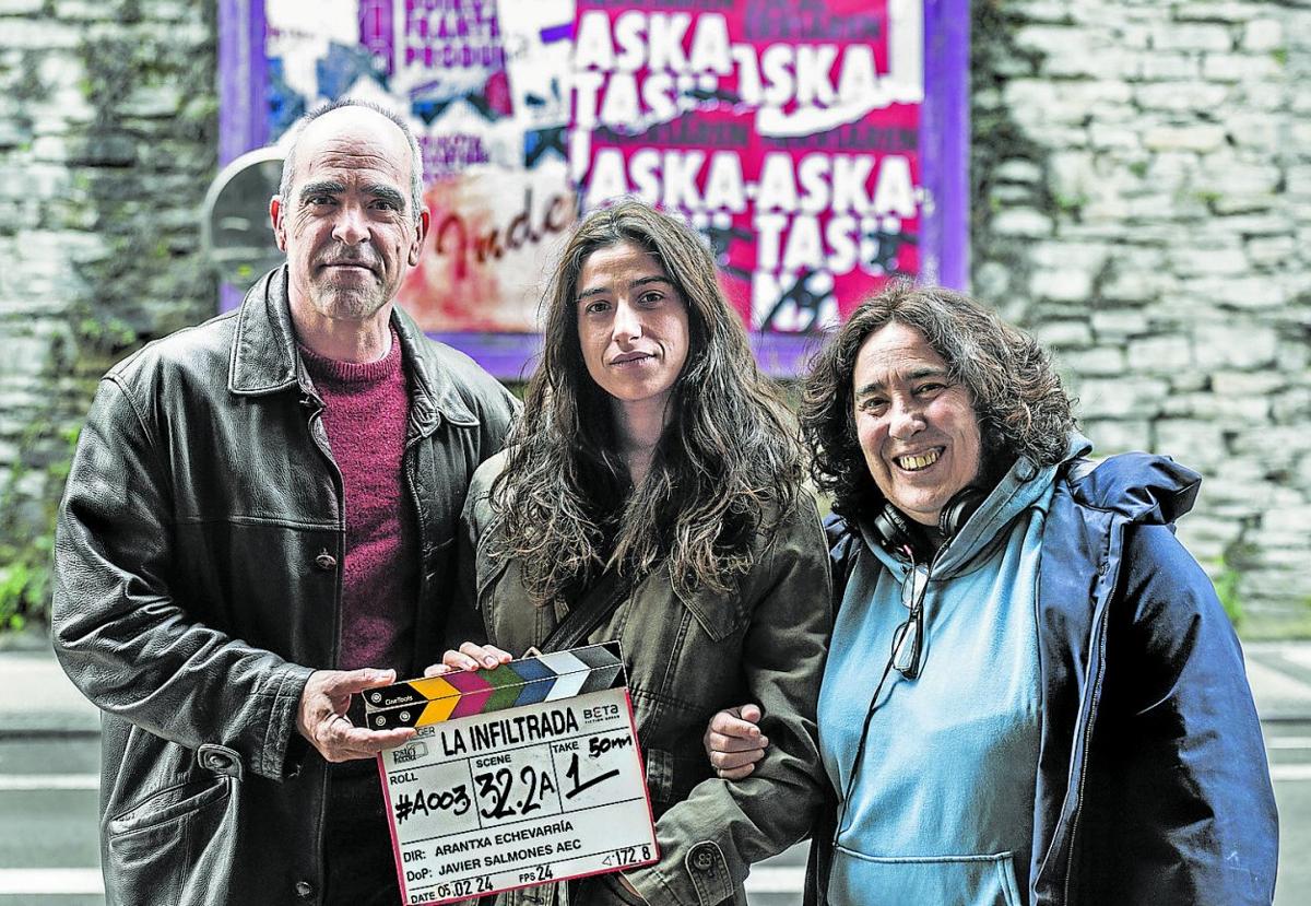 Luis Tosar, Carolina Yuste y Arantxa Echevarría en el rodaje de 'La infiltrada'.