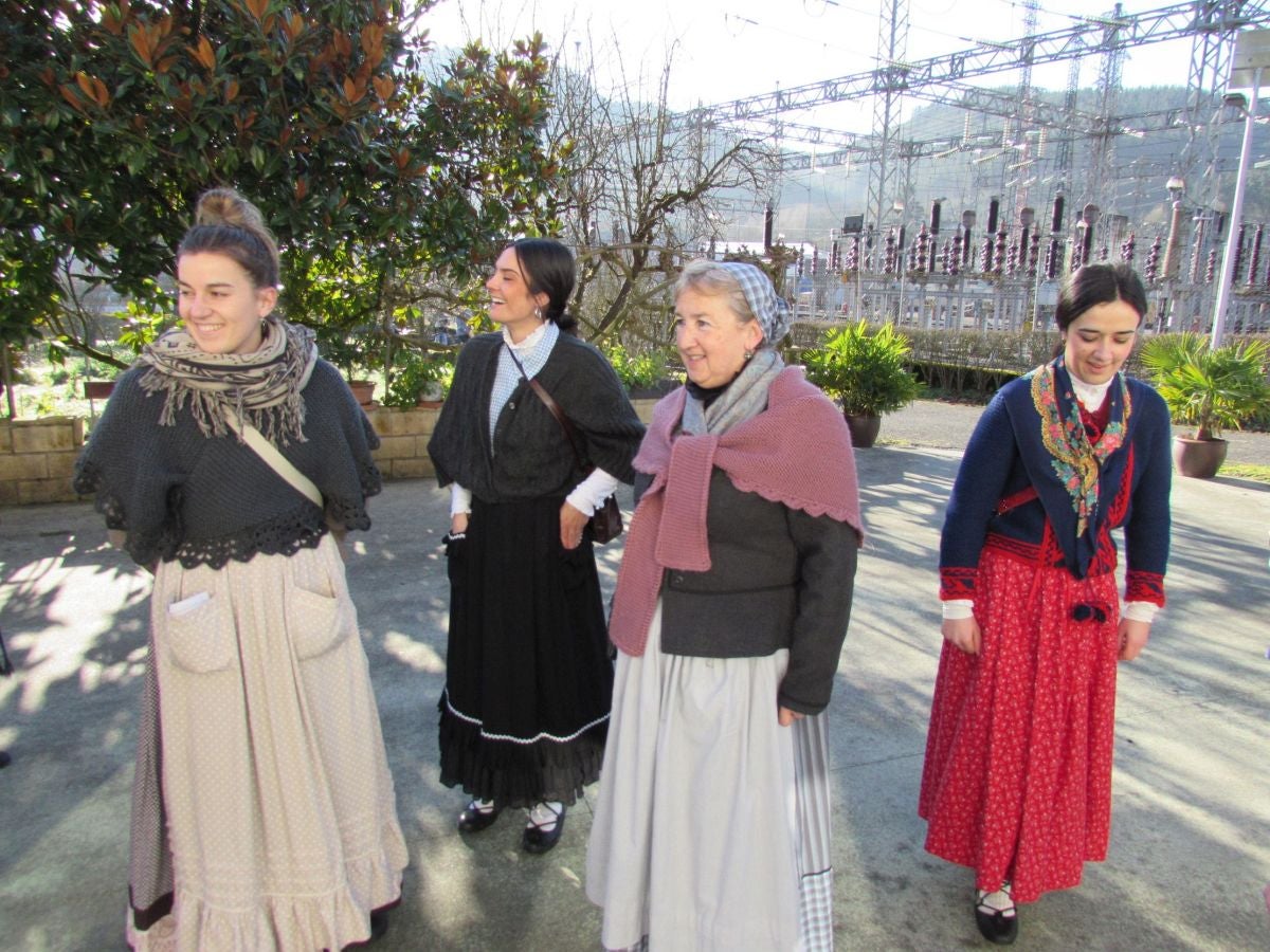 Soleadas coplas de Santa Agueda en Arrasate