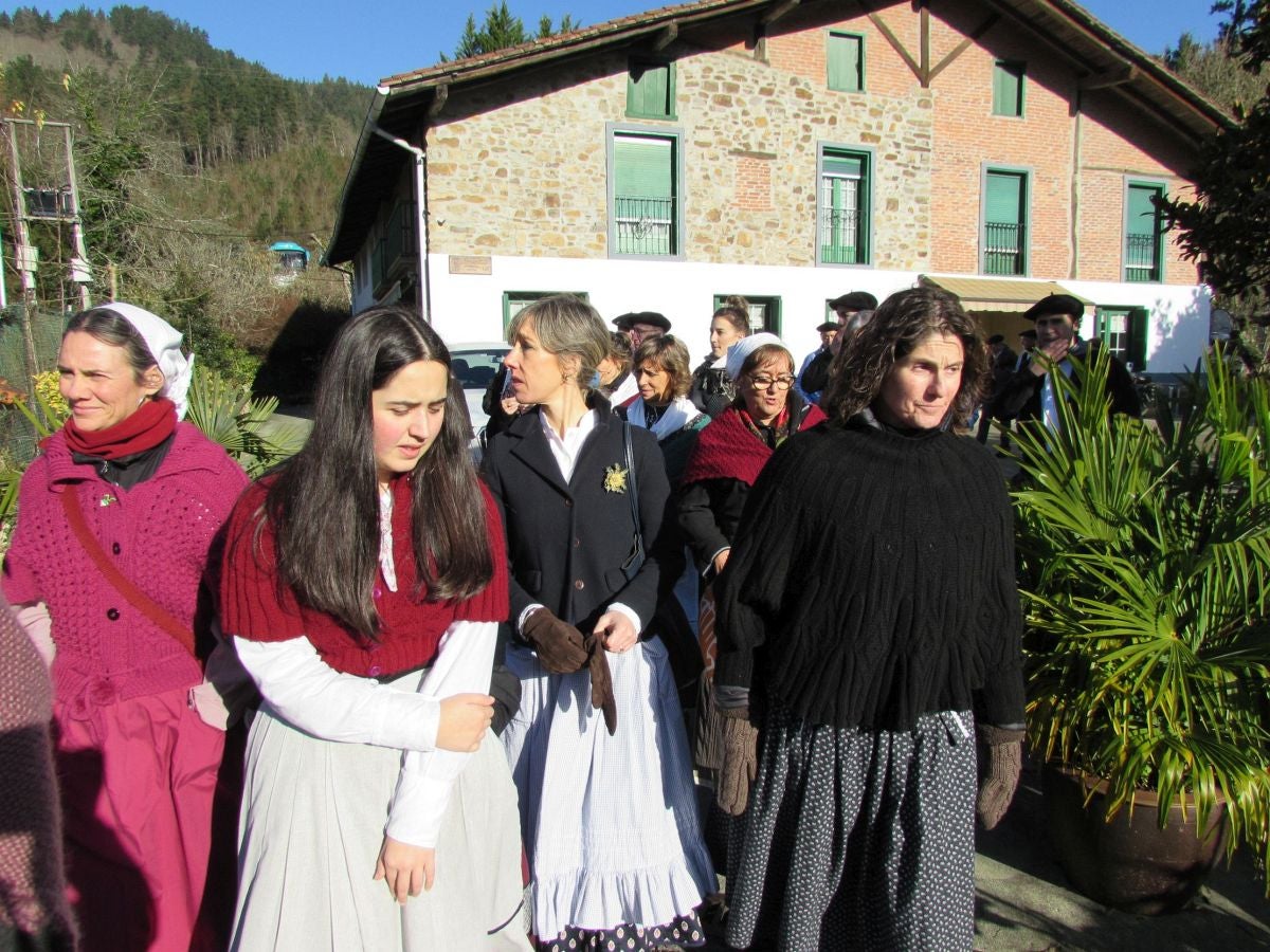 Soleadas coplas de Santa Agueda en Arrasate