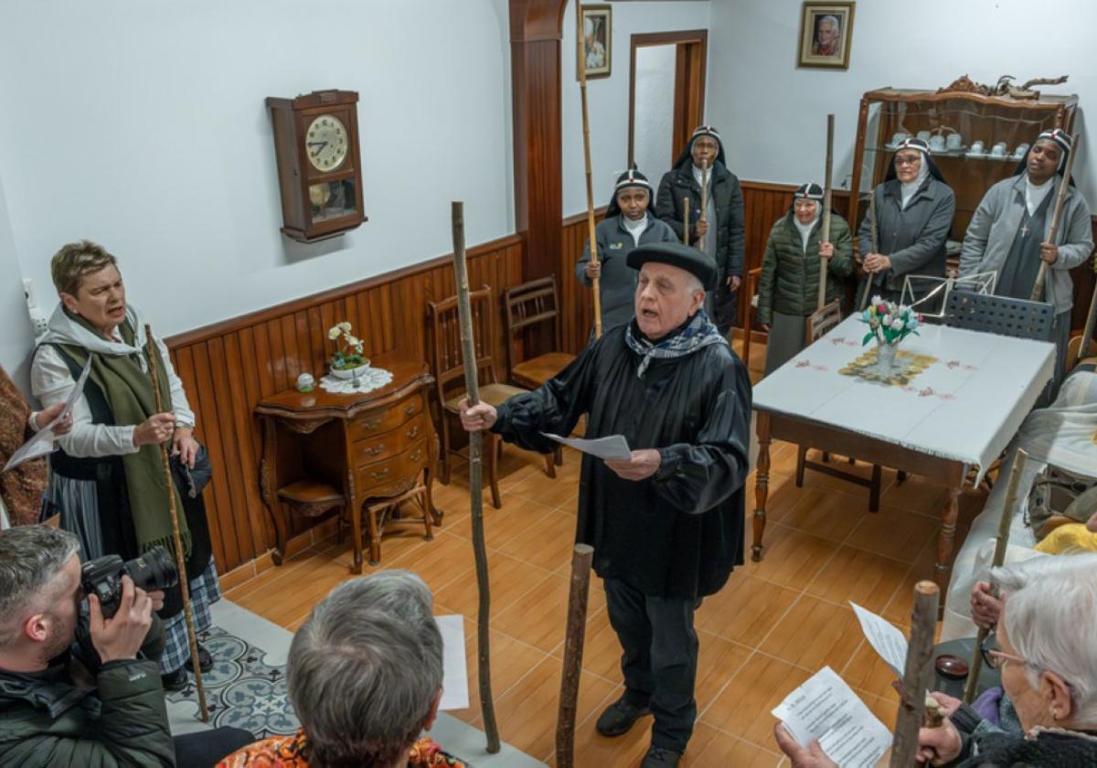 Las coplas de Santa Águeda ambientaron Lasarte-Oria