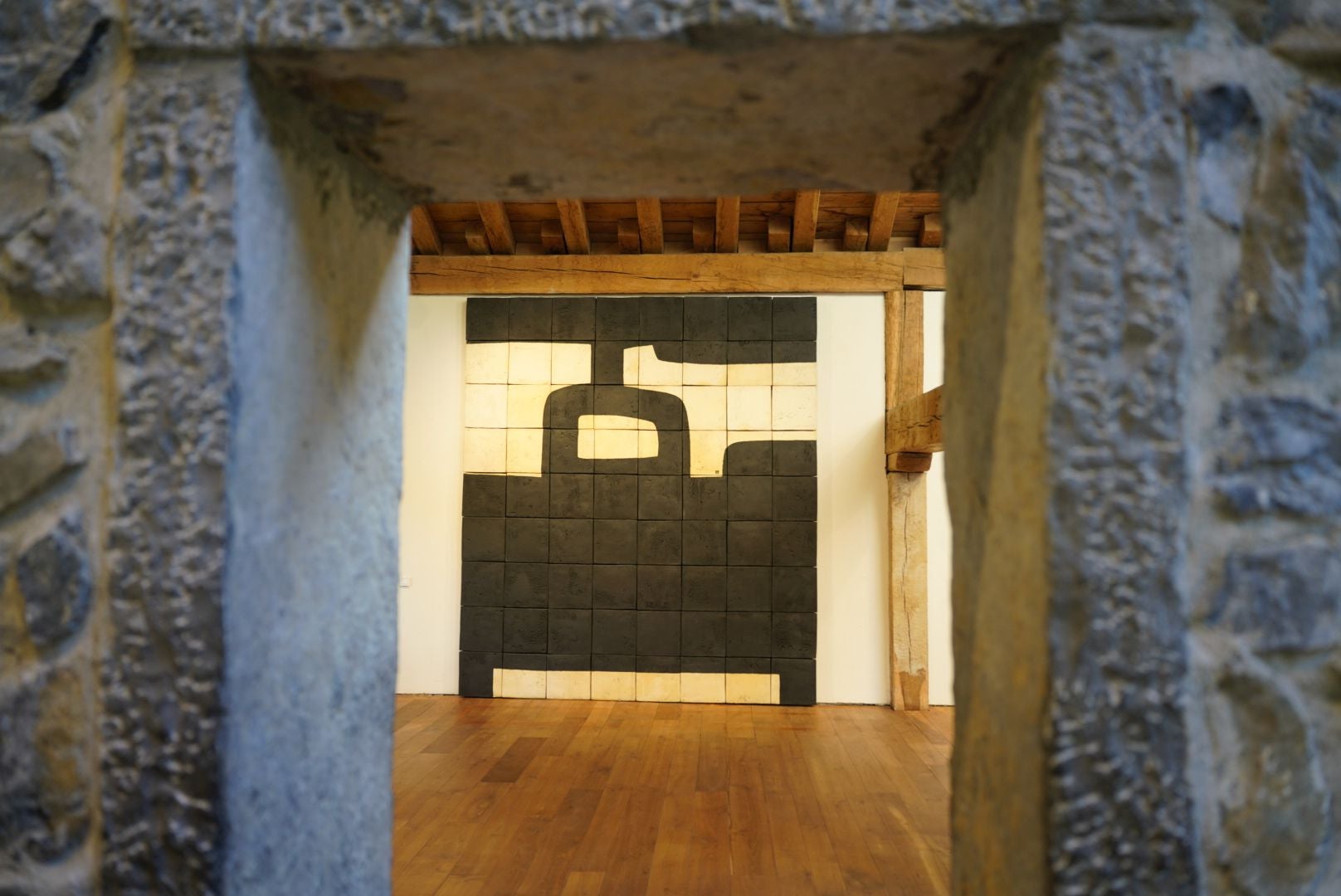 Exposición &#039;Harri, Lurra, Huts&#039; en Chillida Leku