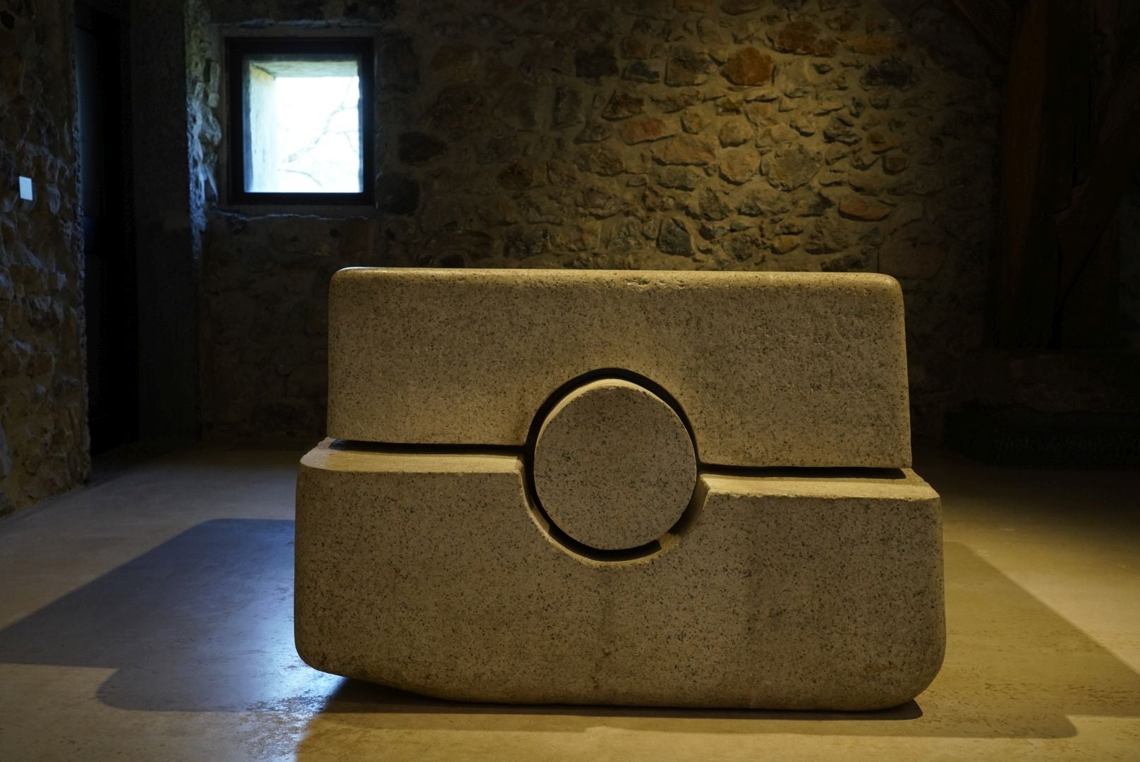 Exposición &#039;Harri, Lurra, Huts&#039; en Chillida Leku