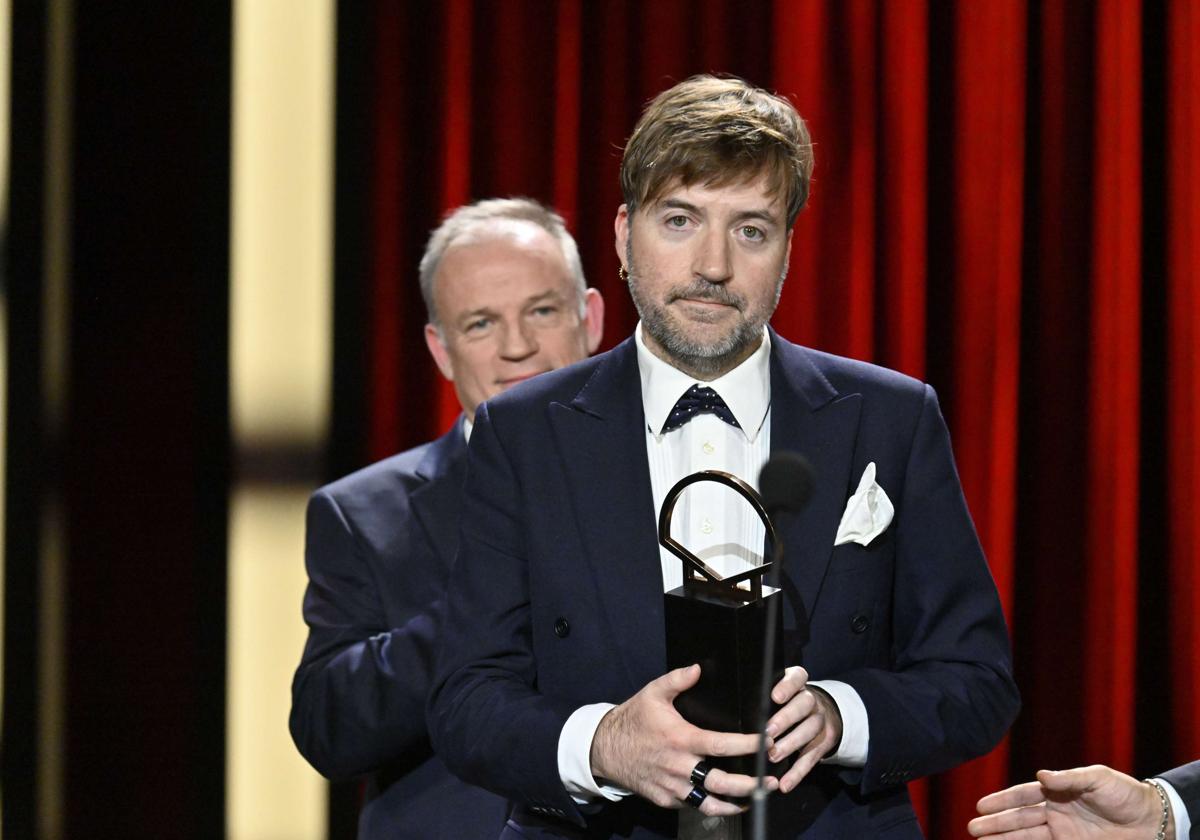 Albert Serra, con la Concha de Oro de la última edición del Festival.