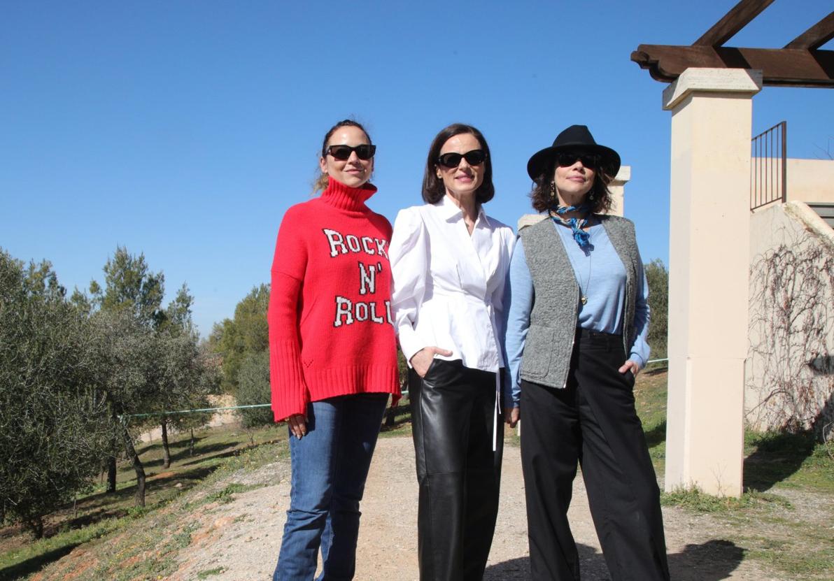 Leonor Watling. Aitana Sánchez-Gijón y Maribel Verdú plantaron ayer árboles en Granada.