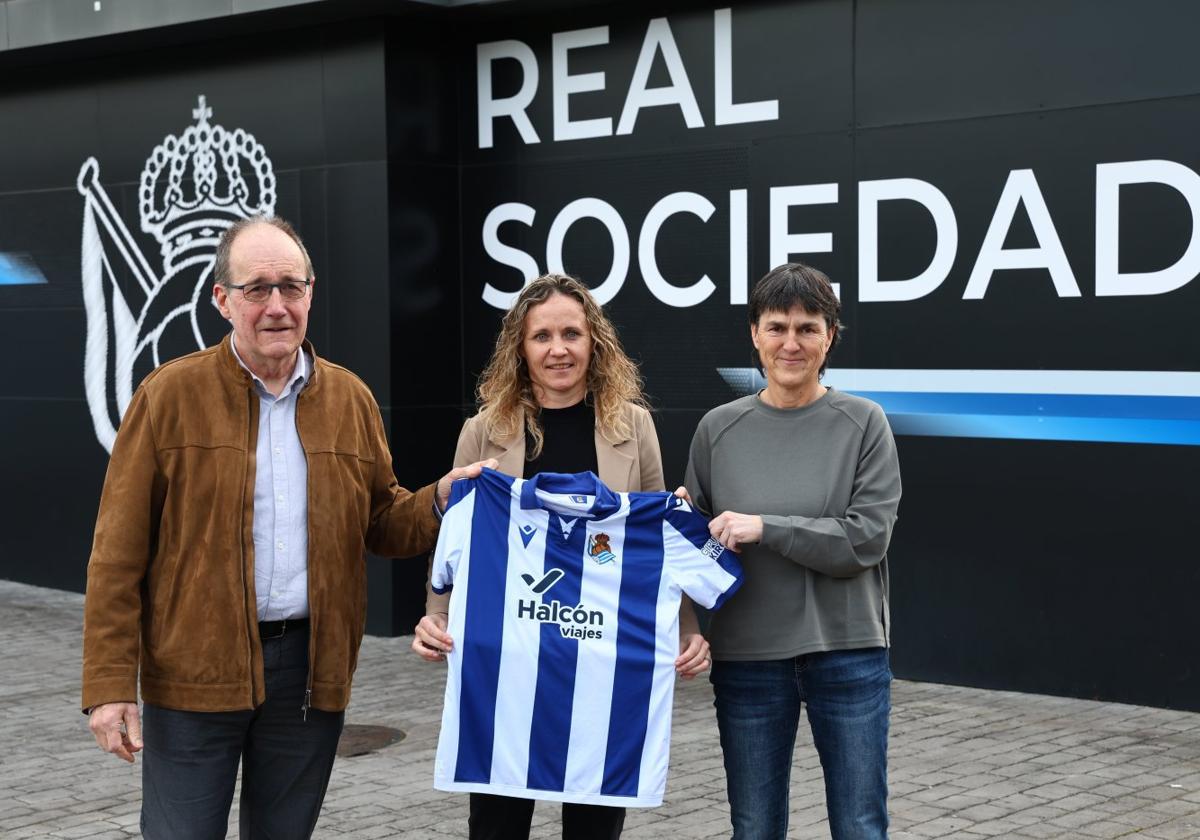 Joseba Ibarburu, Maider Castillo y Garbiñe Etxeberria en Zubieta.