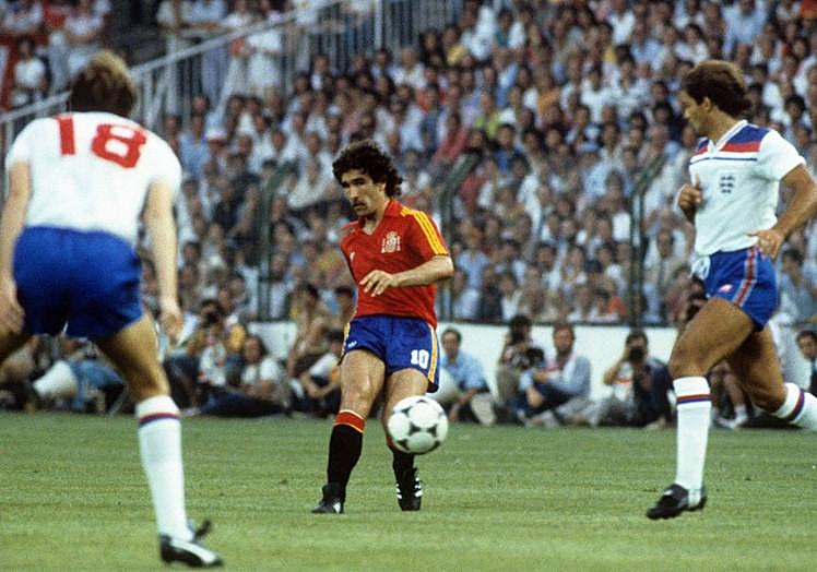 Mundial de España 82. Zamora en acción en el partido ante Inglaterra.