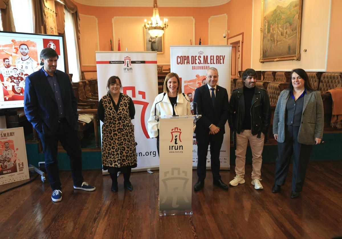 La presentación se ha llevado a cabo en el Ayuntamiento de Irun.