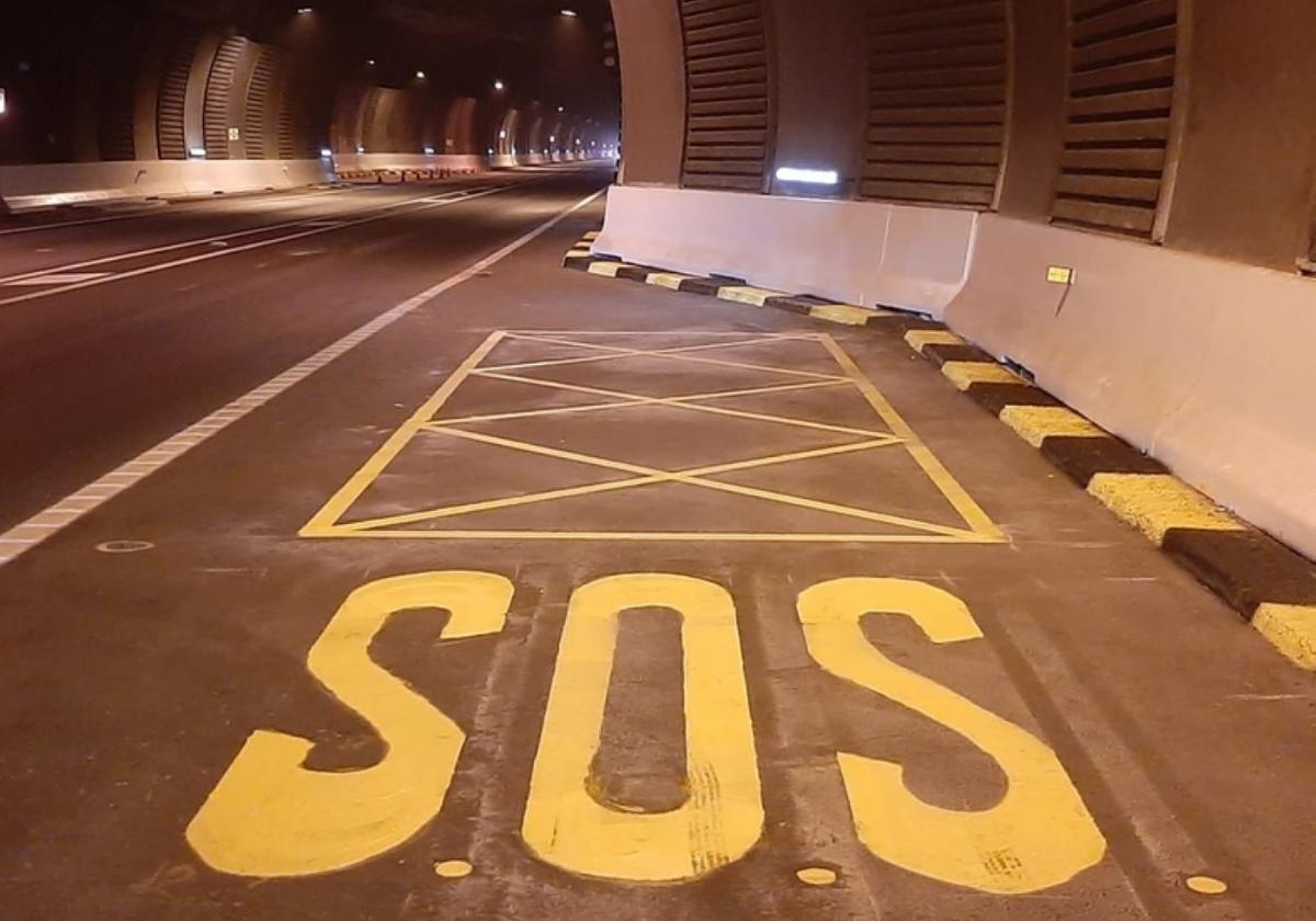 Trabajos en el interior del túnel de Belate.