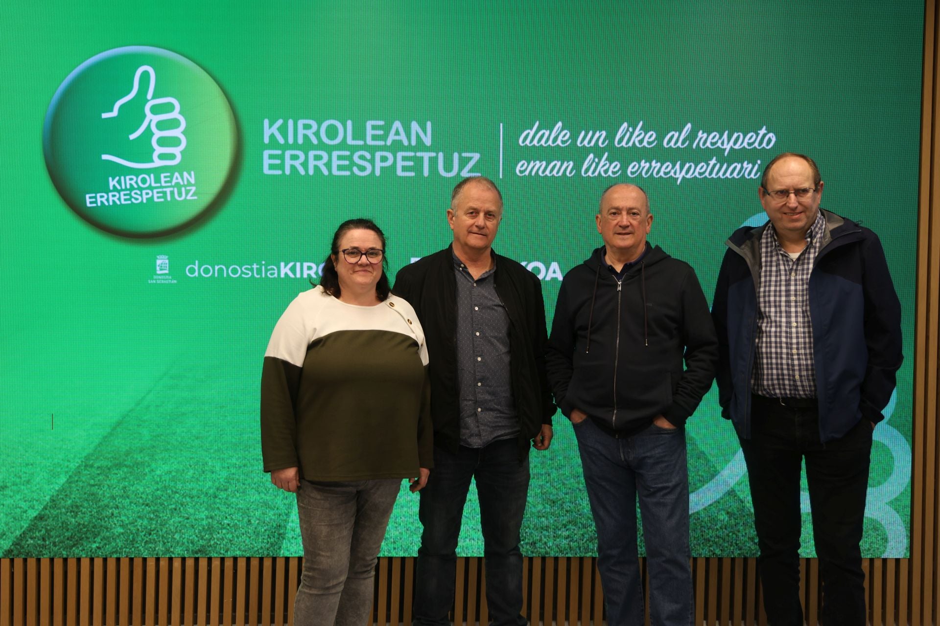 Alatz Lizarralde, Antonio González-Chávarri, Alex Elezgarai, Gabriel Sánchez, representantes del balonmano guipuzcoano