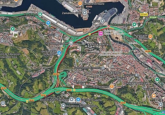 Zona en la que se ha producido la colisión entre un todoterreno y un autobús