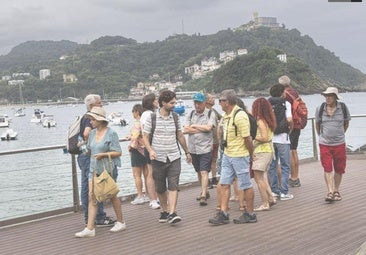 El cobro de la tasa turística amenaza con un choque entre Donostia y el Gobierno Vasco