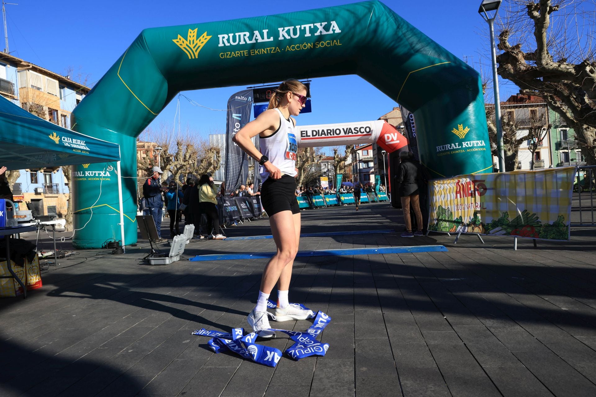 Cerca de 1.500 corredores han participado en la Media Maratón y 10K del Bidasoa