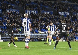 Zakharyan chuta con la zurda ante el Leganés