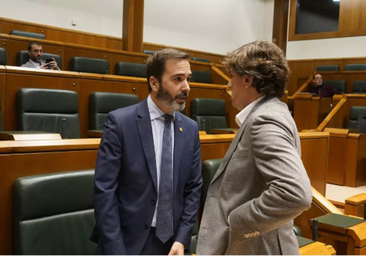 Andueza da «un tirón de orejas» a sus compañeros del PSE por decantarse por Vitoria para el TAV antes de los informes técnicos