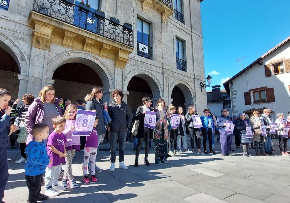 El 8 de marzo habrá concentración a las seis de la tarde en Joseba Barandiaran plaza.