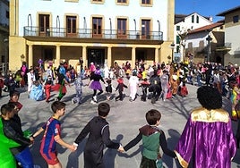 La animación infantil llegará con los escolares con sus disfraces, bailes y kalejira hasta la Plaza.