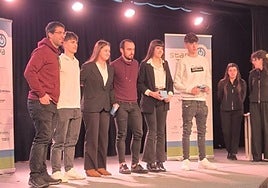 Grupo autor del proyecto de comidas y cenas con productos locales.