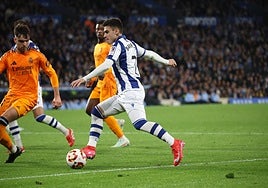 Barrenetxea encara a Asencio