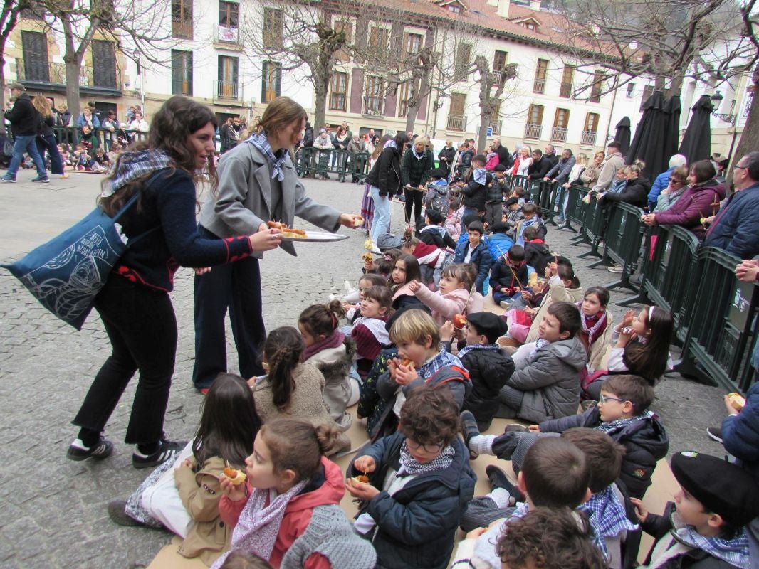 Urdelarderok ireki ditu inauteriak