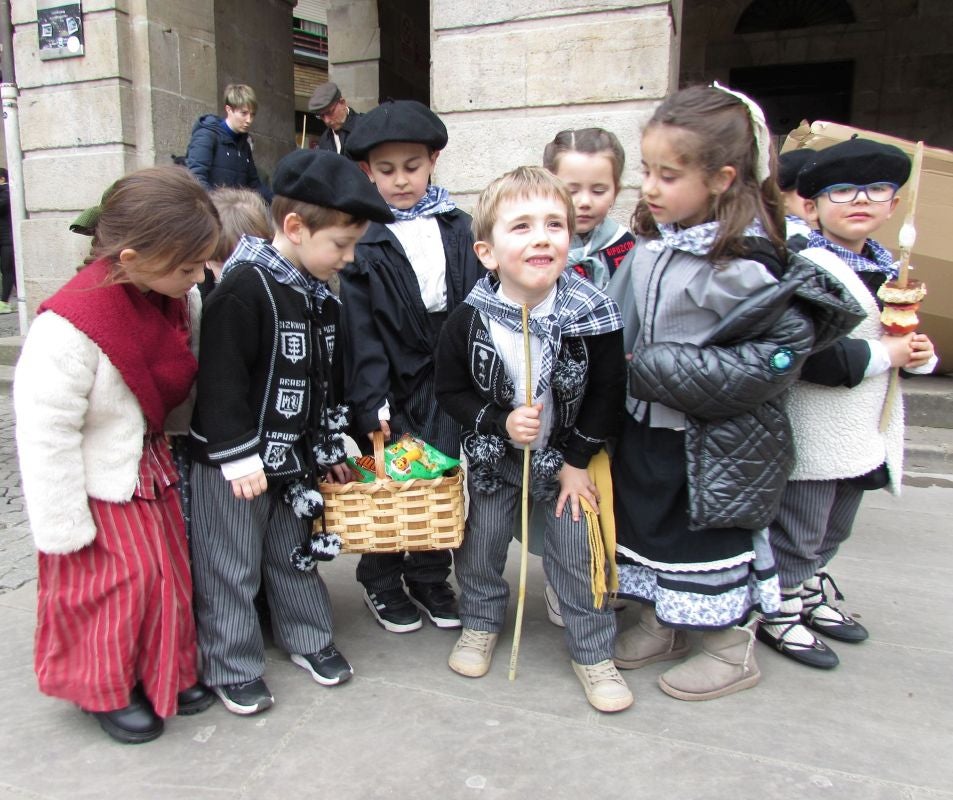 Urdelarderok ireki ditu inauteriak