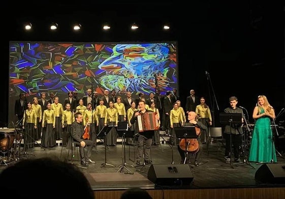 Xabier Leteren omenezko kontzertua, igandean, Arriaga antzokian