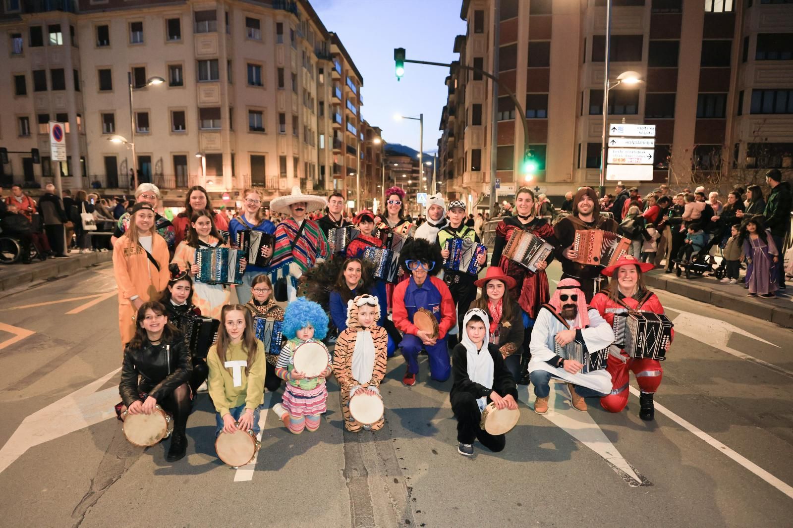 Irun disfruta de sus Carnavales al ritmo de Zanpantzar