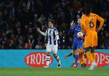 Queja unánime en la Real sobre la labor arbitral: «Este no es el fútbol que nos gusta»