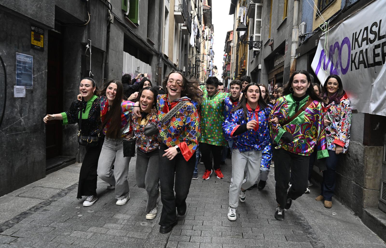Tolosa vibra con los carnavales