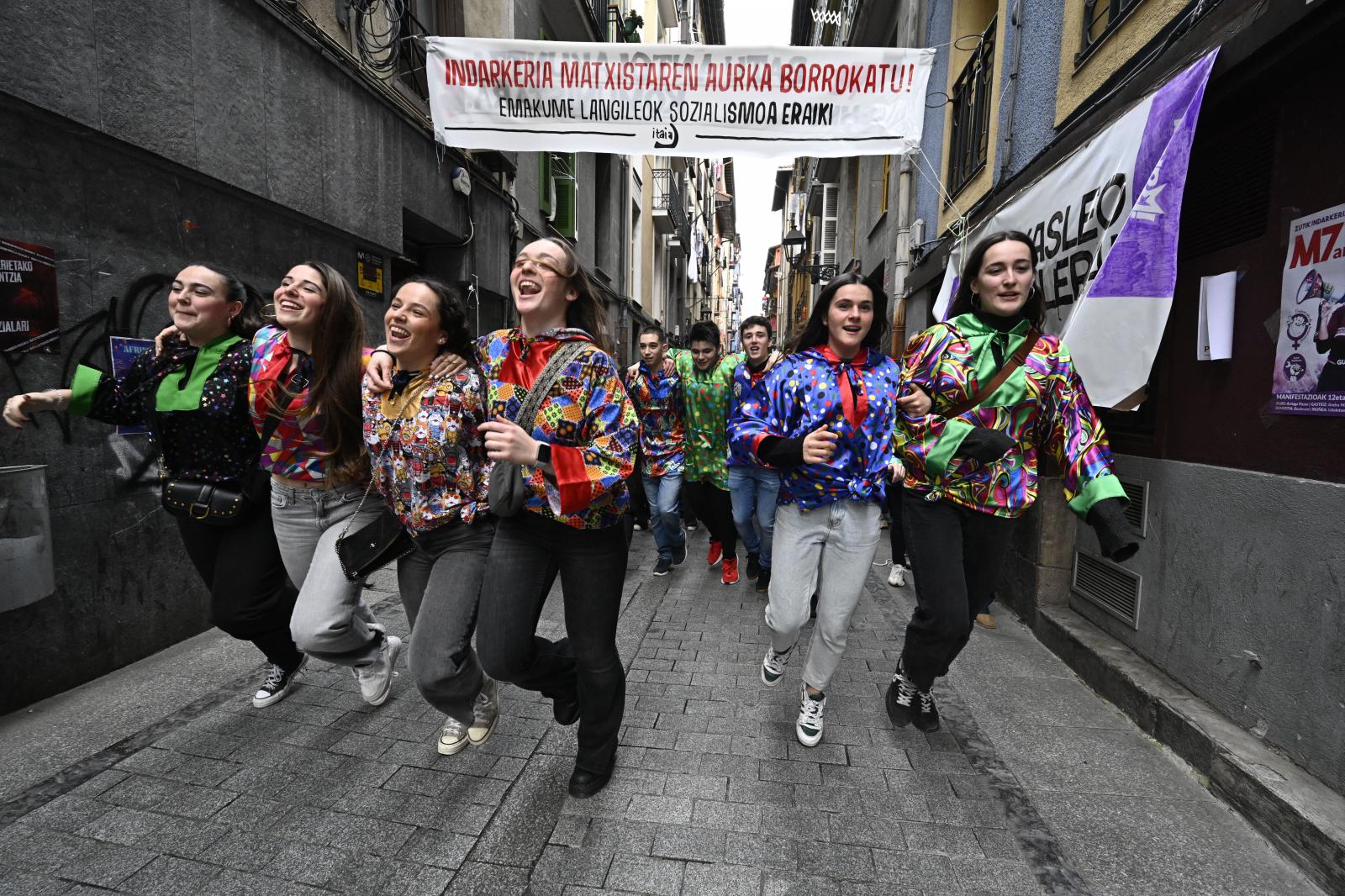 Tolosa vibra con los carnavales