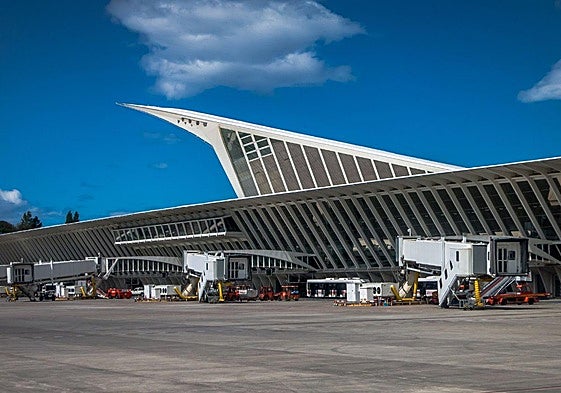 Imagen de archivo del aeropuerto de Bilbao.