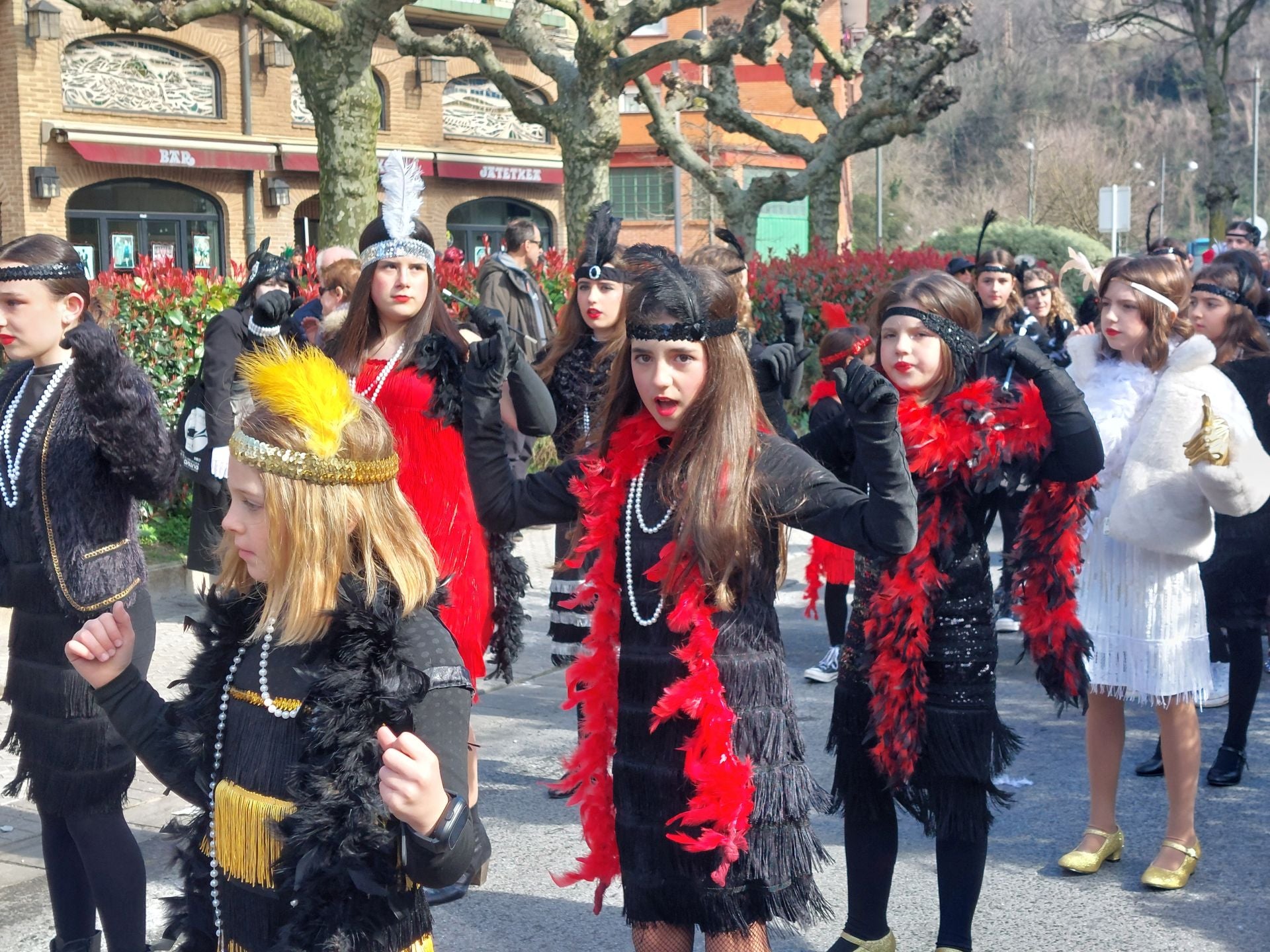 Donibane revive los felices años veinte este Carnaval