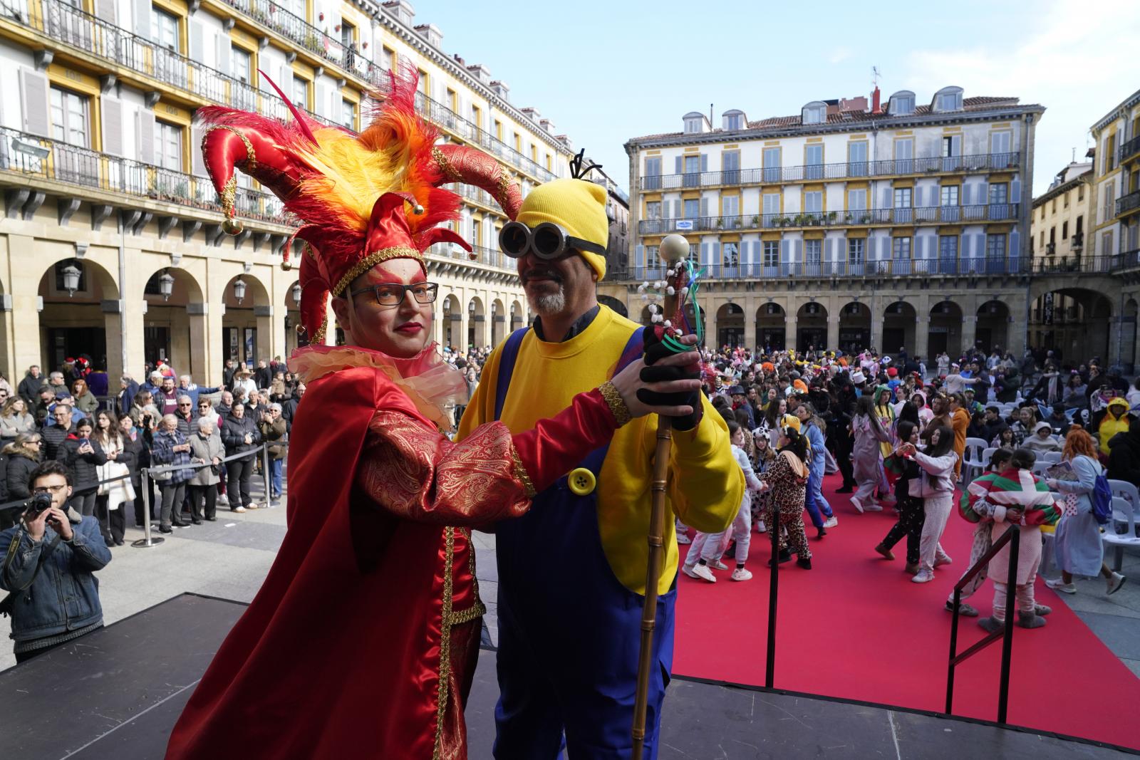 Animadas &#039;mañanitas&#039; carnavaleras en San Sebastián