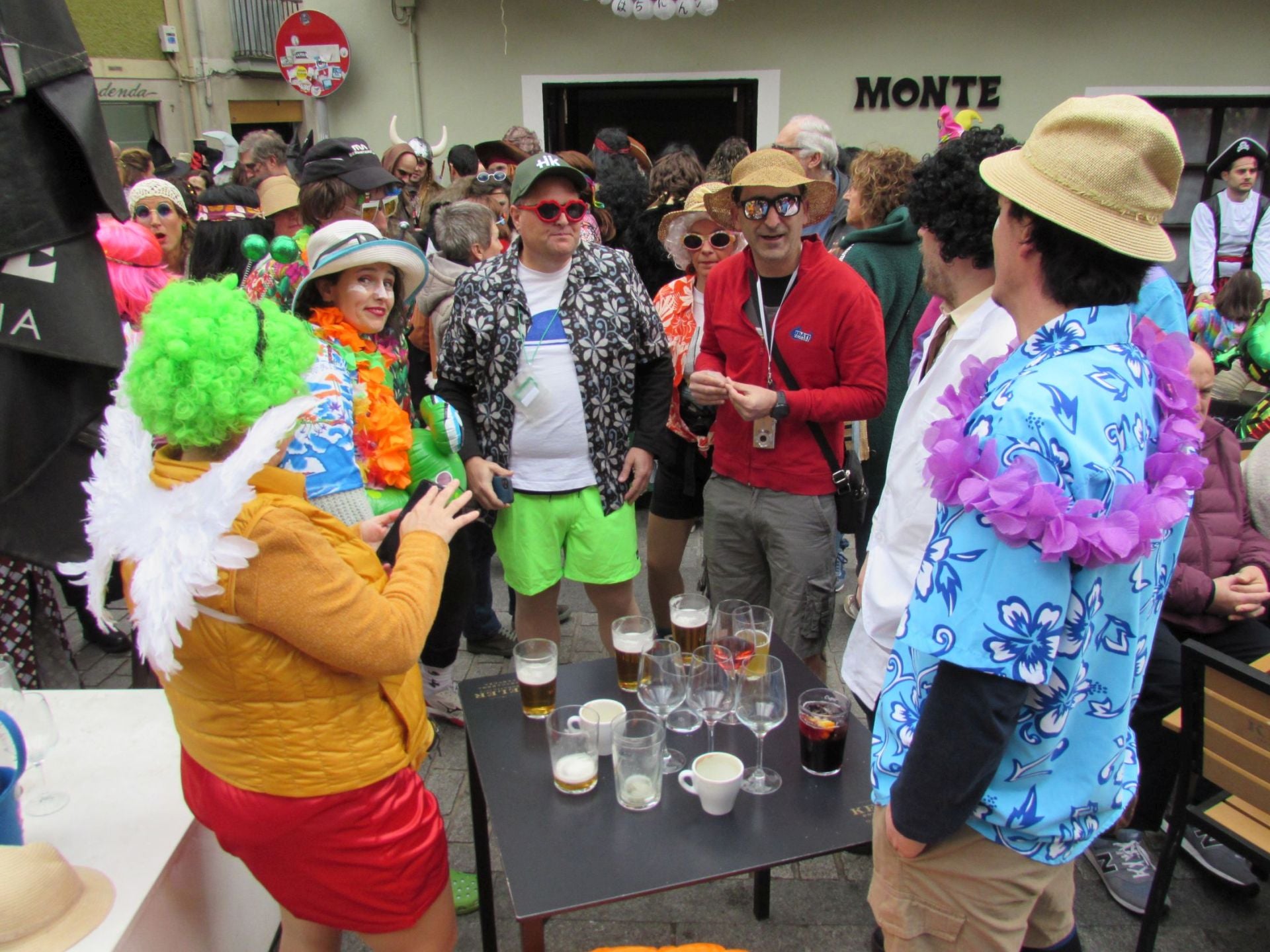 Gran ambiente en el desfile del carnaval de Arrasate