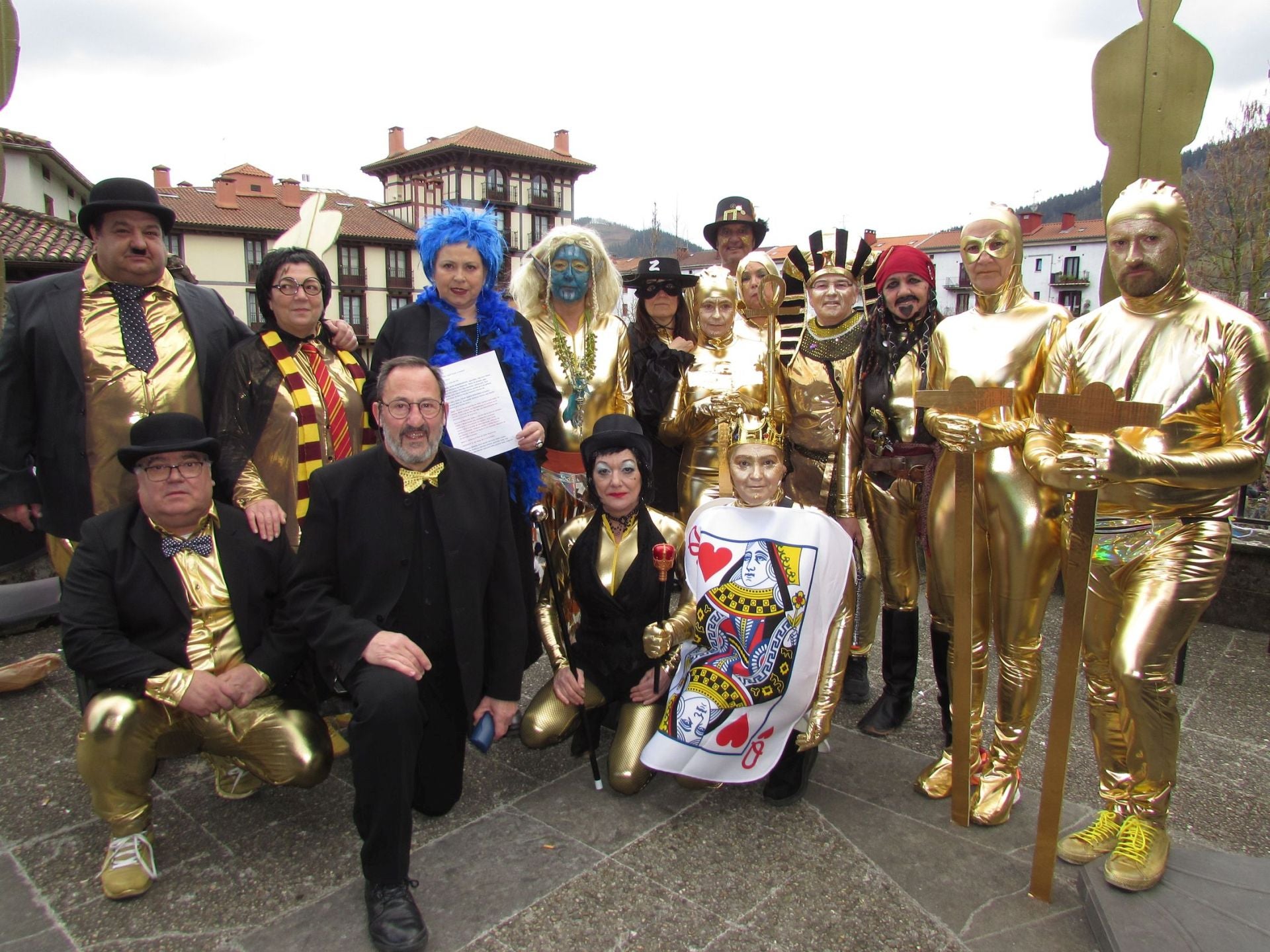 Gran ambiente en el desfile del carnaval de Arrasate