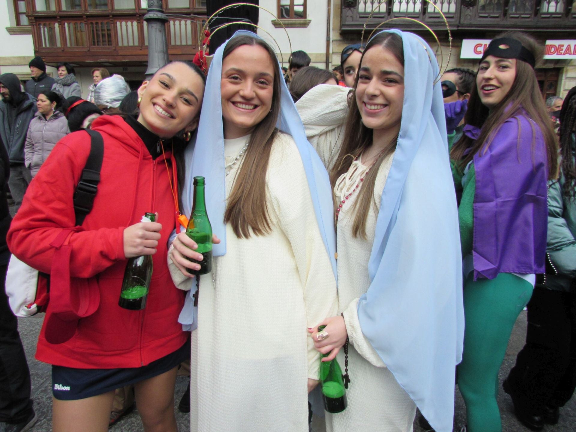 Gran ambiente en el desfile del carnaval de Arrasate