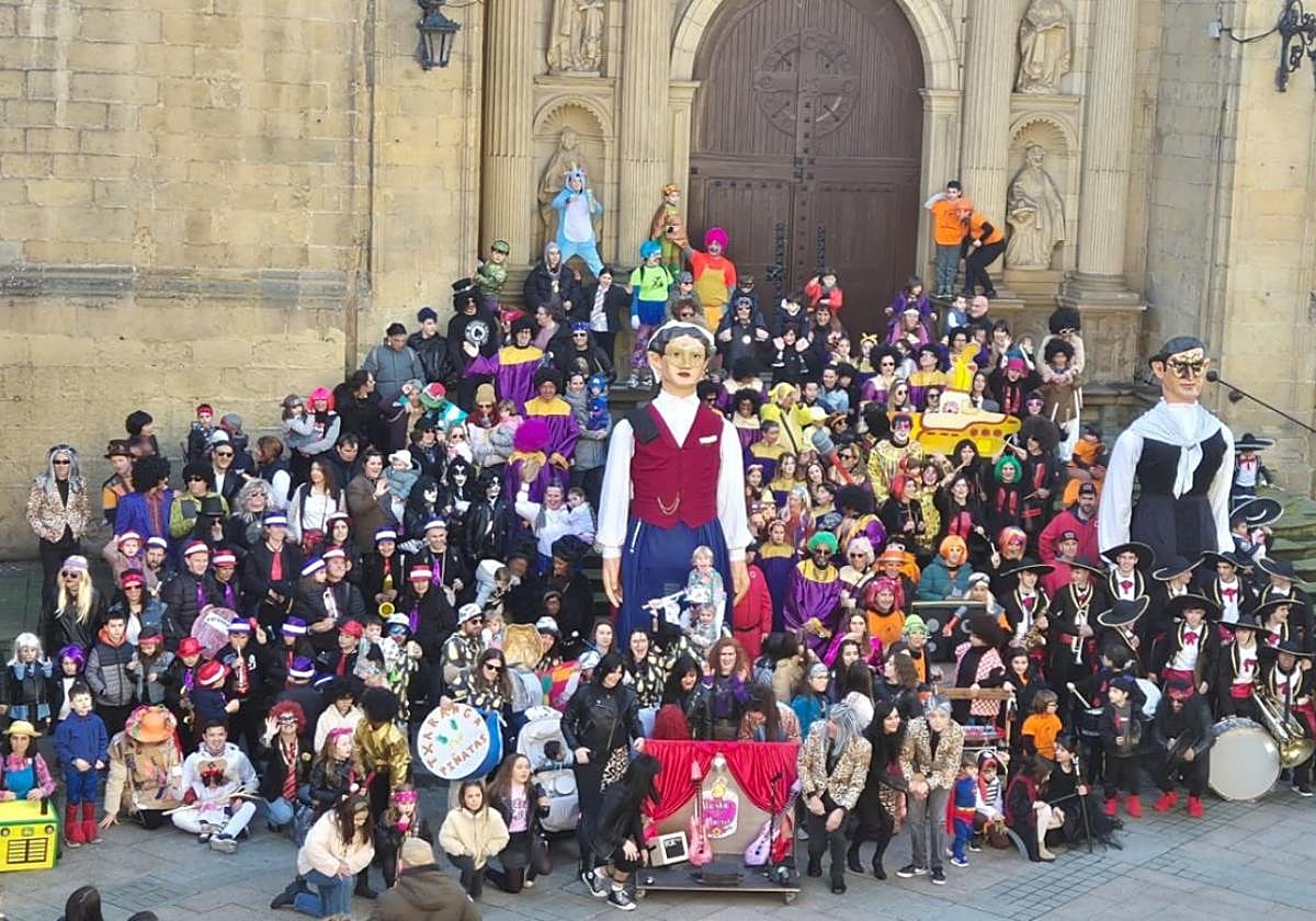 Foto de familia de la kalejaia de Oarsoirriak .