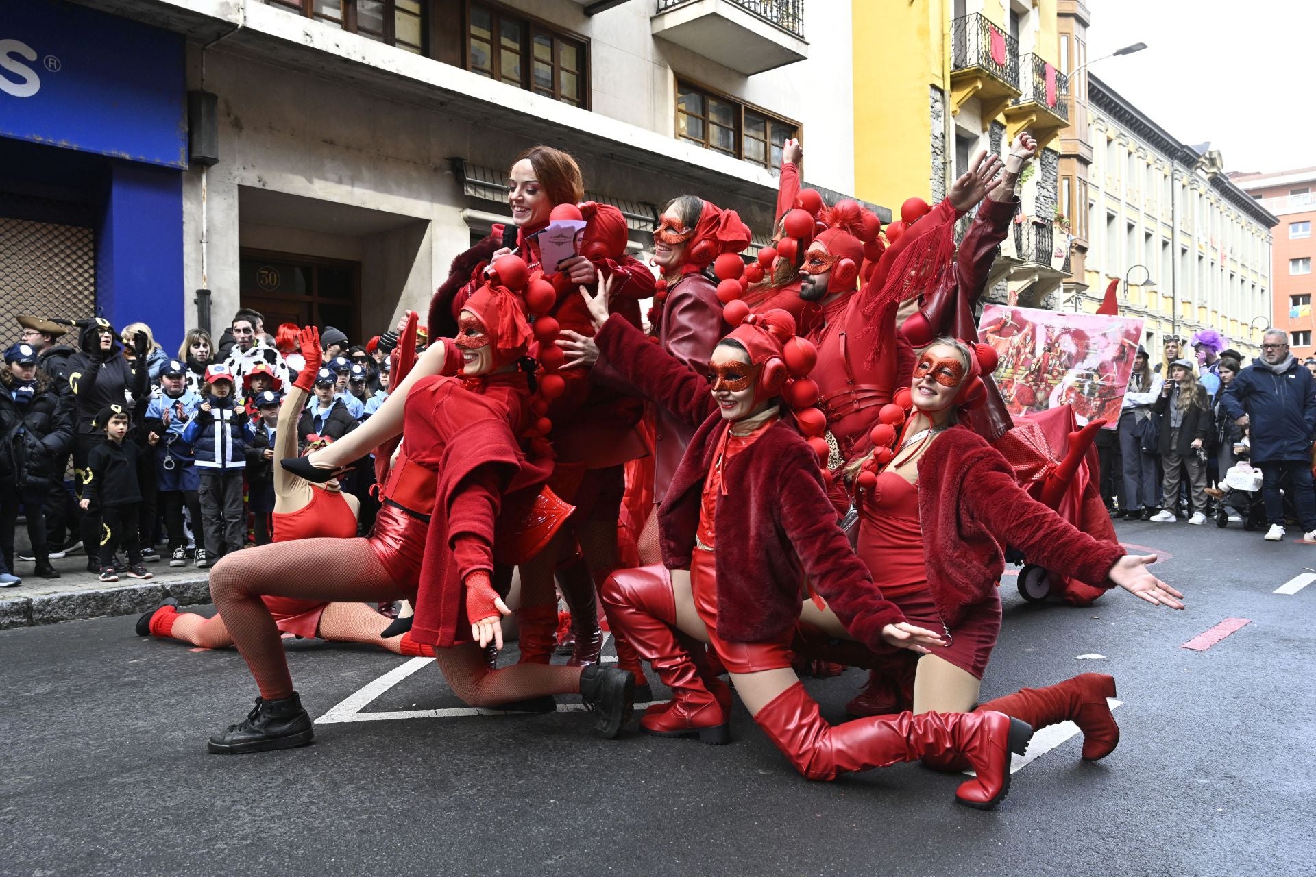 La barandilla de la Concha en Tolosa gracias al Carnaval